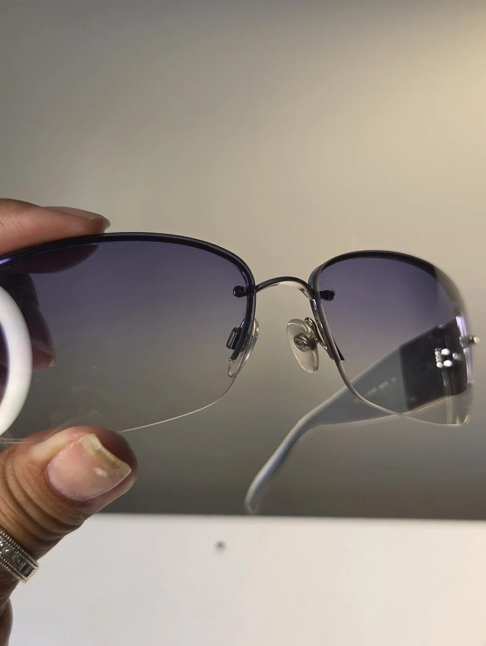 Authentic CHANEL Rimless Sunglasses w Purple Gradient Lenses & Black Logo Case
